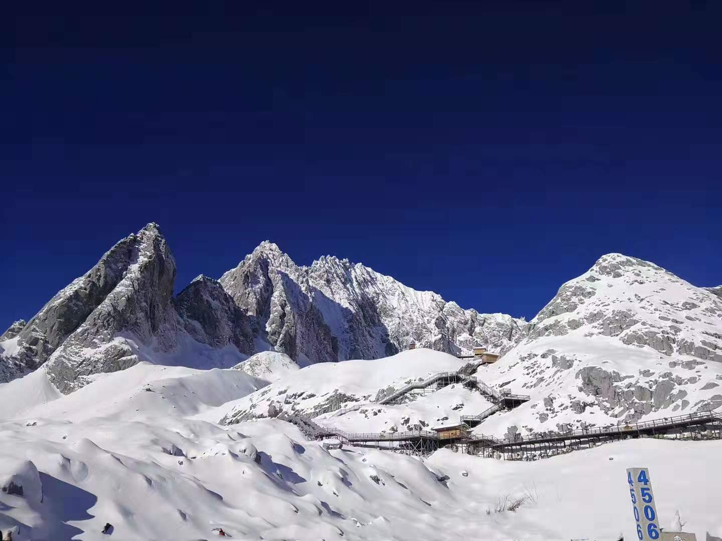 玉龍雪山風(fēng)景圖-攝影廣州康輝楊曉勁