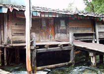 九寨溝內(nèi)藏居